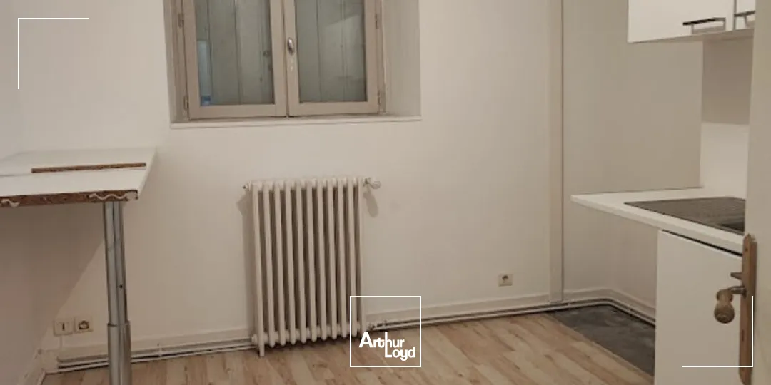 A LOUER - LIMOGES Centre-ville / Place d'Aine - Bureaux 58 m² c