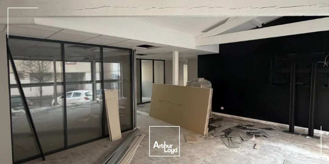 Local commercial refait à neuf - 270 m² - Hyper visibilité - Secteur Carmes