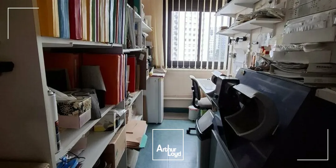 CHAMALIERES LOCAL PROFESSIONNEL 44 M² A VENDRE