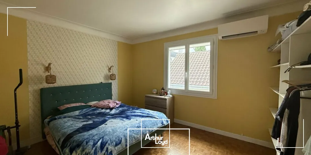 Immeuble / Maison à usage professionnel  170 m²  Terrasson-Lavilledieu