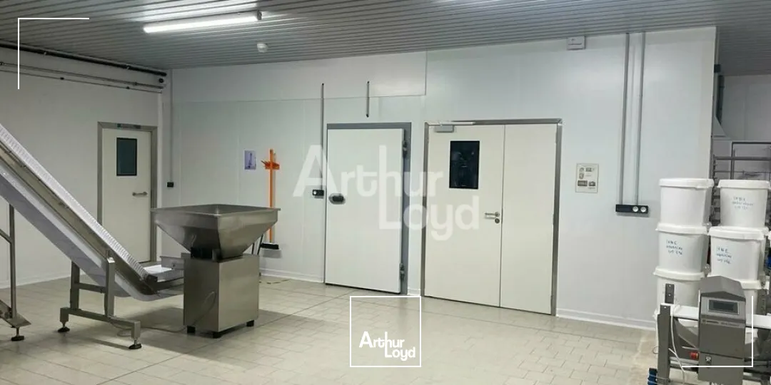 CONTRES - VENTE LOCAL D'ACTIVITE DE 1&nbsp;000 M² - ZONE INDUSTRIELLE