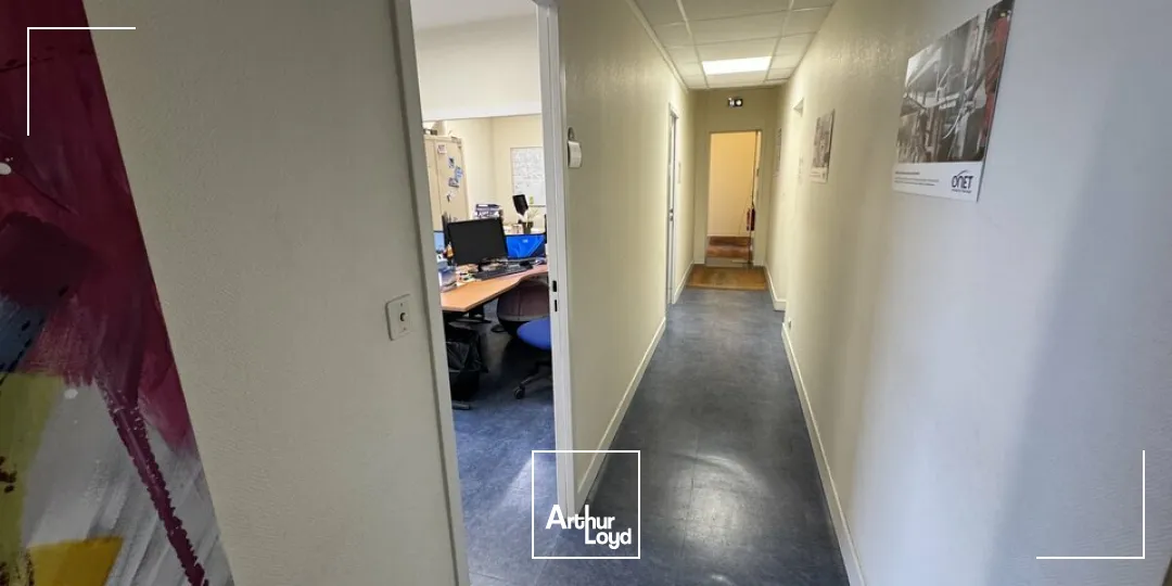 TOURS SUD SAINT-AVERTIN - A LOUER LOCAL MIXTE DE 730 M² AVEC TERRAIN 2&nbsp;500 M²