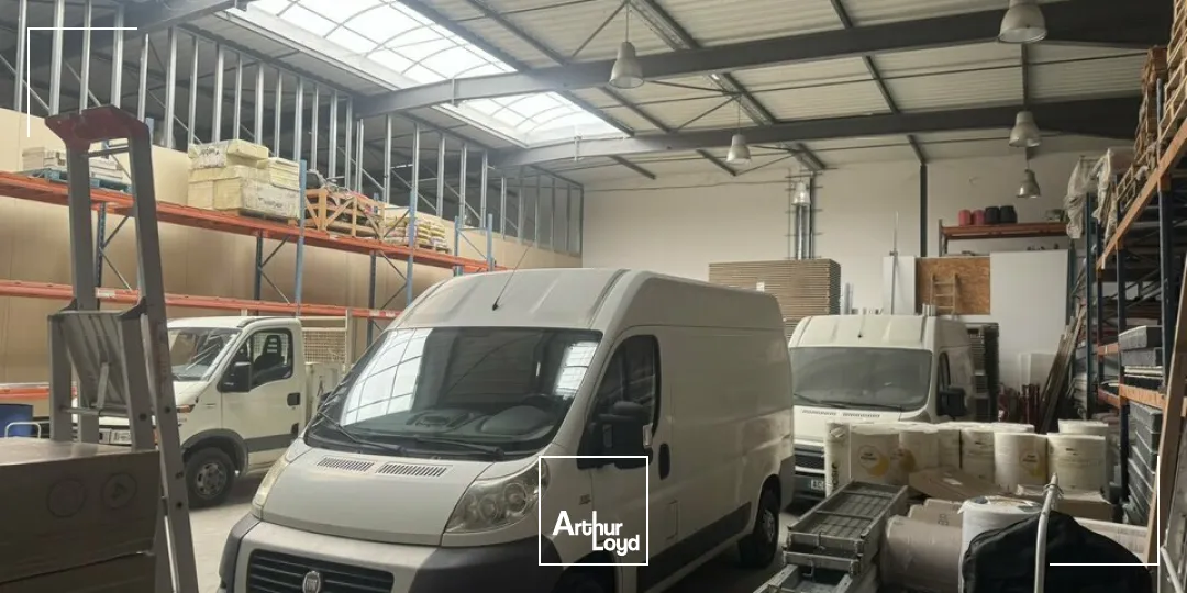 TOURS SUD JOUE-LES-TOURS - A VENDRE BATIMENT DE 1&nbsp;125 M² - IDEAL OCCUPANT INVESTISSEUR