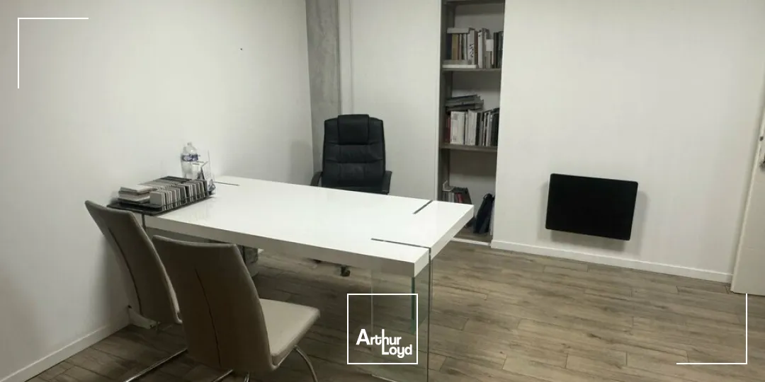 TOURS SUD JOUE-LES-TOURS - A VENDRE BATIMENT DE 1&nbsp;125 M² - IDEAL OCCUPANT INVESTISSEUR