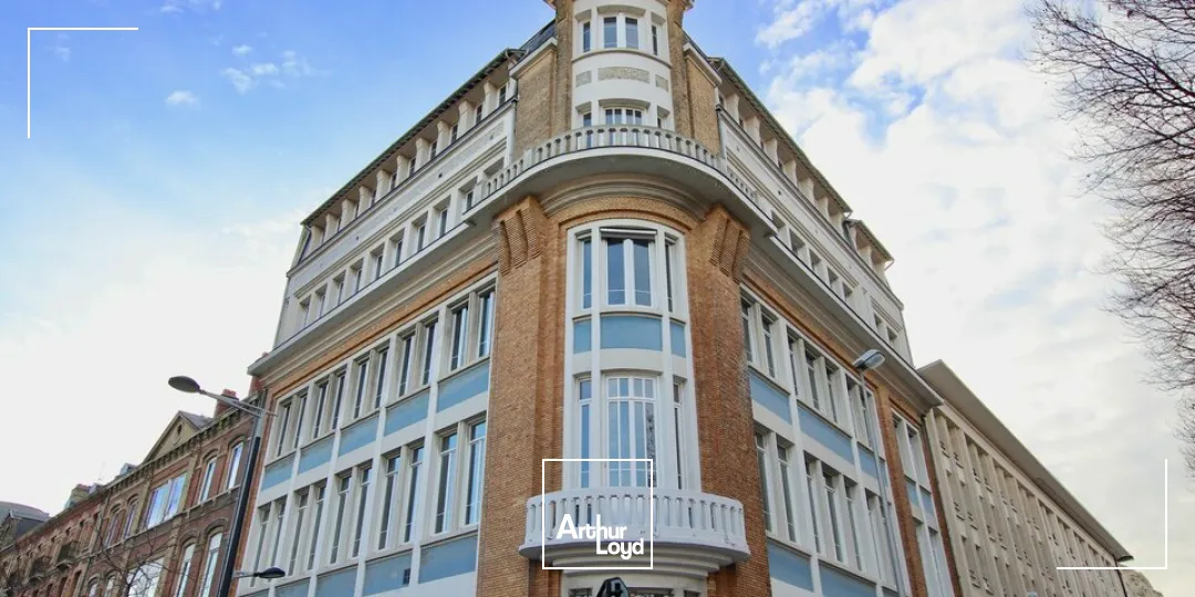 LE HAVRE - PLACE LÉON MEYER - BUREAUX - ERP 5 TYPE R
