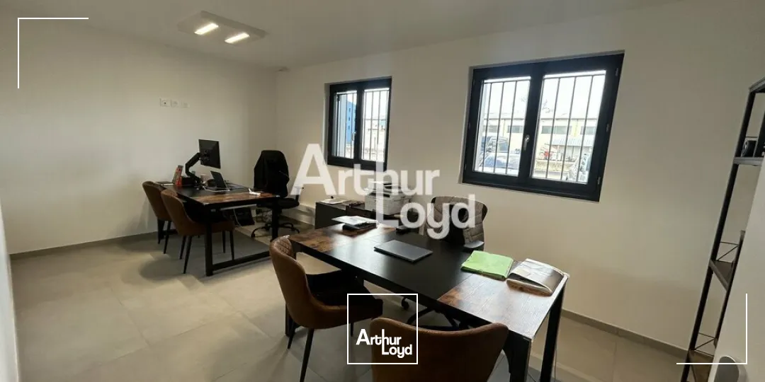 Locaux d'activité & Entrepôts - Location - CREUZIER-LE-VIEUX - 03300 - 340-340 - 7607717