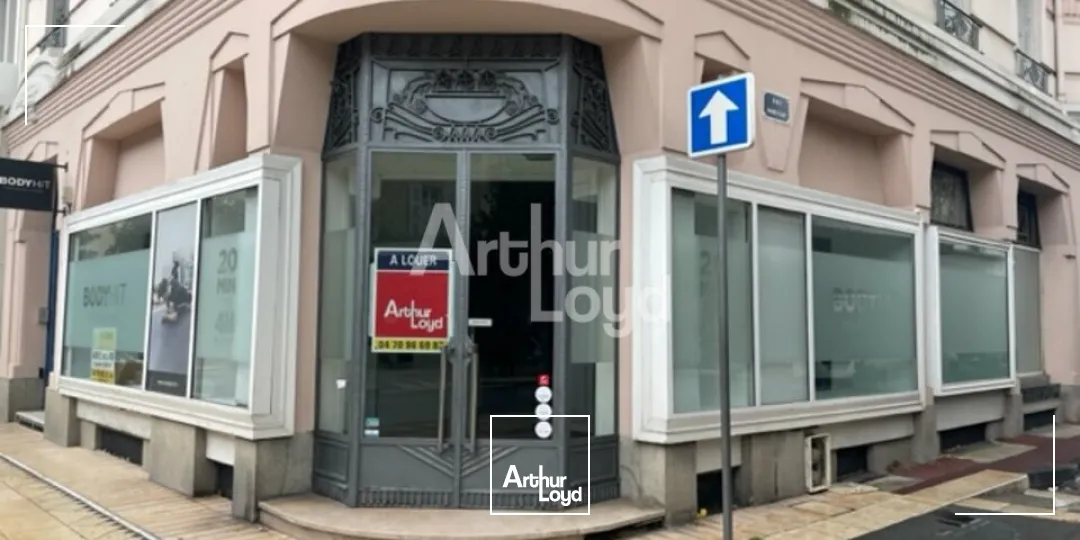 Local commercial à Vichy 