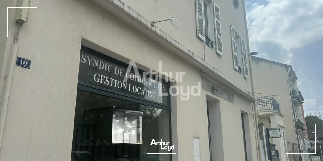 LOCAUX PROFESSIONNELS CENTRE VILLE VICHY - PROCHE GARE 