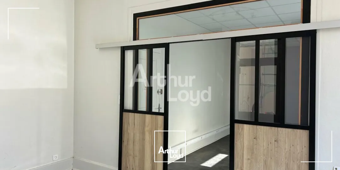 LOCAUX PROFESSIONNELS CENTRE VILLE VICHY - PROCHE GARE 