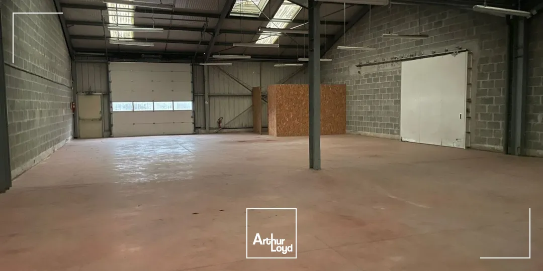 LOCATION - BUREAUX ET LOCAUX D'ACTIVITE - PONTIVY