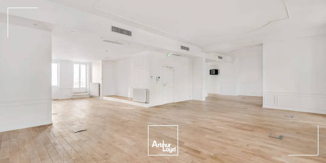 Bureaux à louer à PARIS 75016