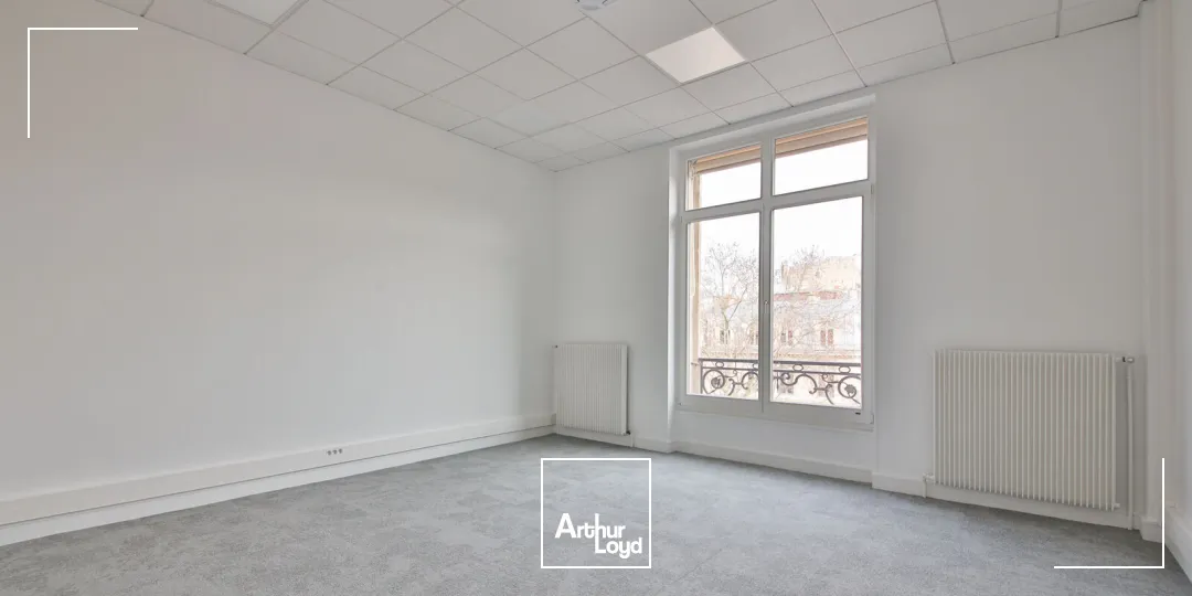 Bureaux à louer à PARIS 75016