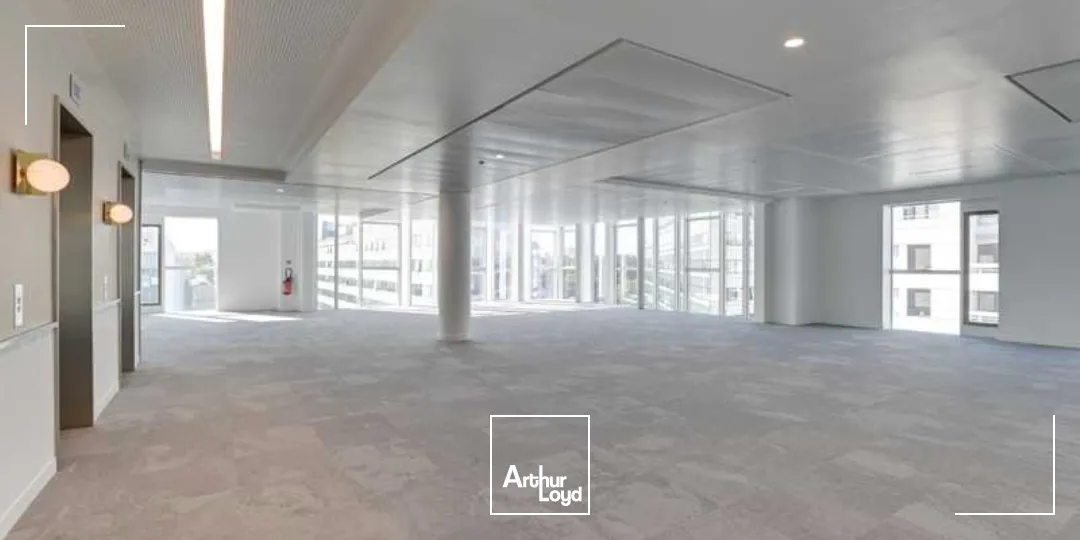 Bureaux - Location - LEVALLOIS PERRET - 92300 - 832-6373 - 7608099