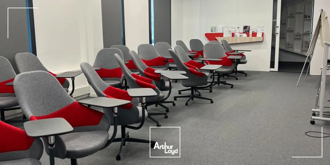 Locaux d'activité à louer à TREMBLAY EN FRANCE 93290