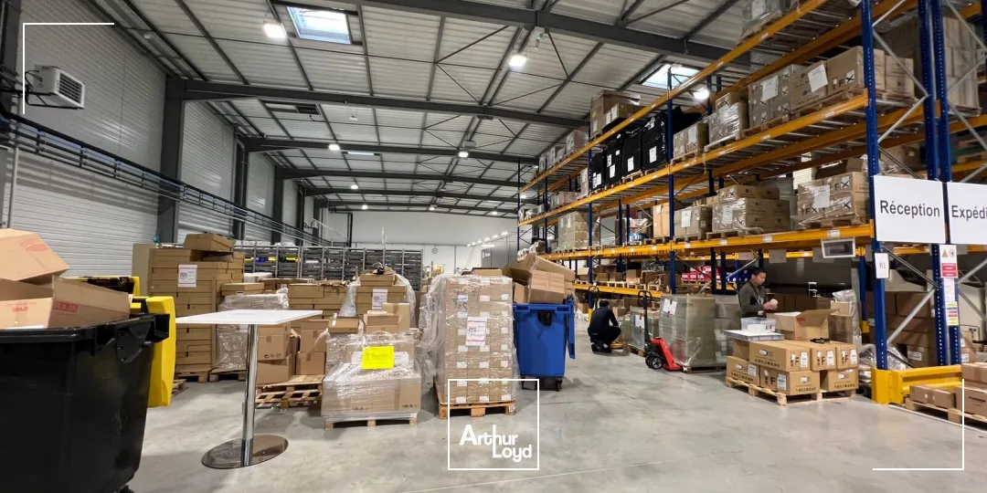 Locaux d'activité à louer à TREMBLAY EN FRANCE 93290