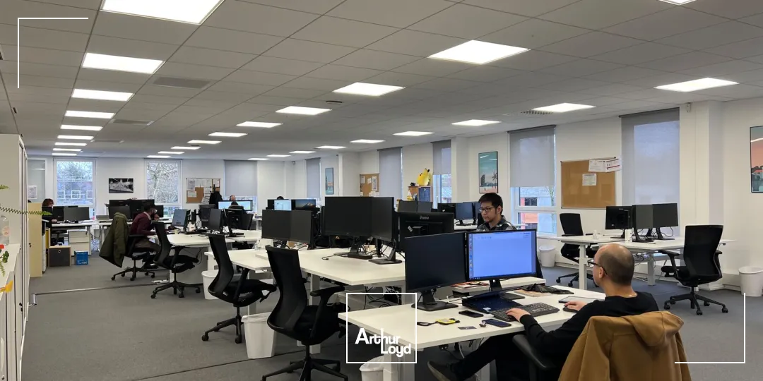 Locaux d'activité à louer à TREMBLAY EN FRANCE 93290