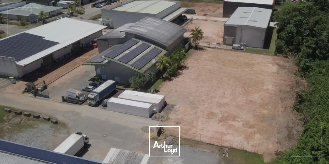 A LOUER Emplacements pour Containers