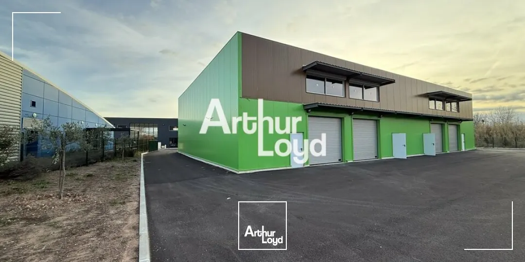 Locaux d'activité & Entrepôts - Vente - LES ARCS - 83460 - 320-700 - 7608438