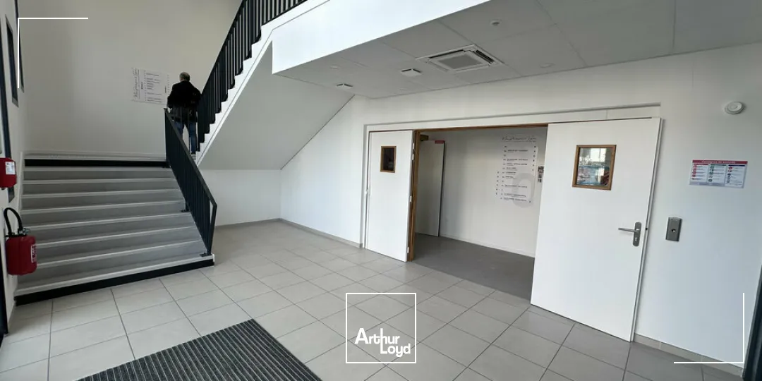 Bureaux - Location - FAGNIERES - 51510 - 25.75-477.85 - 7608523