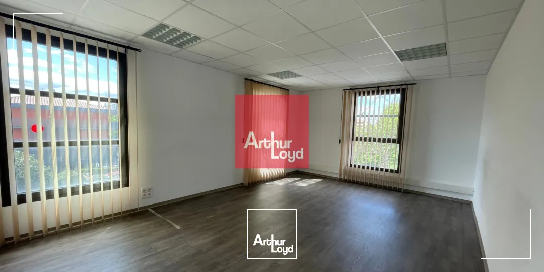 Bureaux - Location - NIMES - 30900 - 51-834 - 7608695