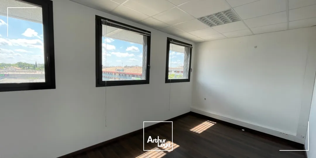 Bureaux - Location - NIMES - 30900 - 51-834 - 7608690