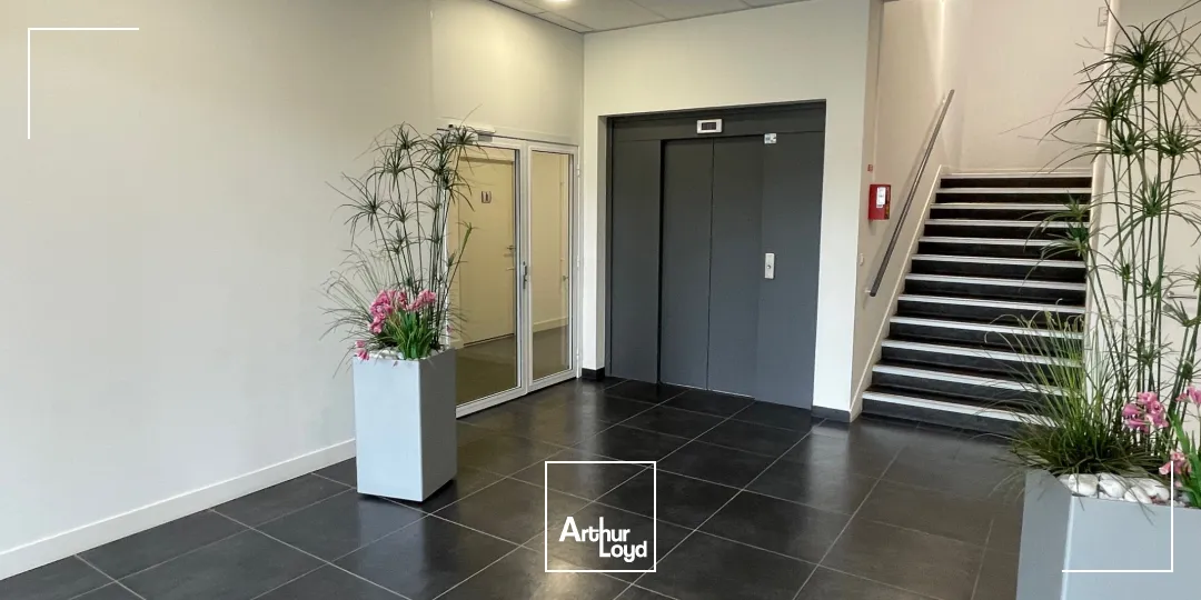 Bureaux - Location - HEUDEBOUVILLE - 27400 - 415-915 - 7608833