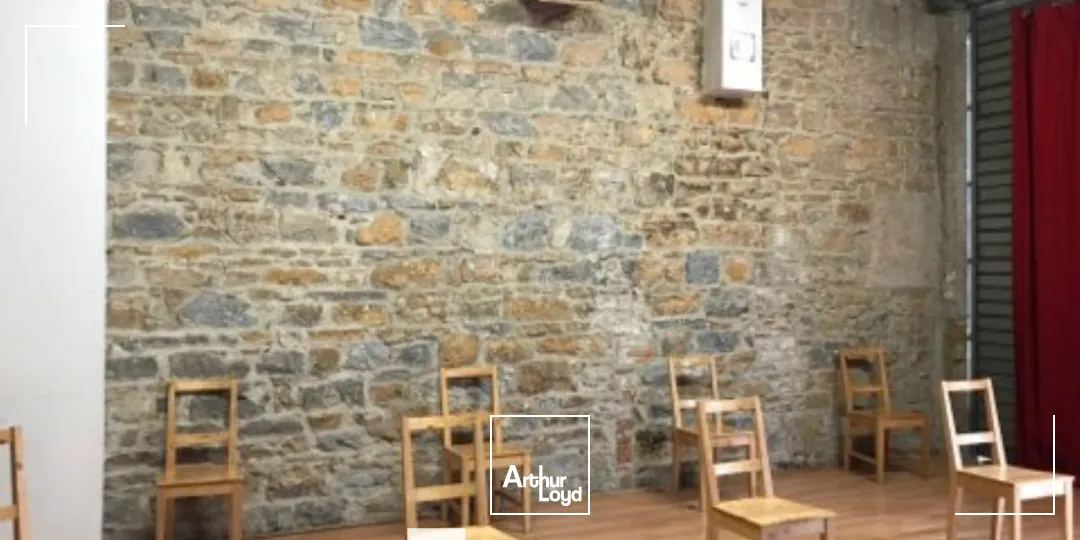 Locaux commerciaux - Location - LYON - 69002 - 100-100 - 7609151