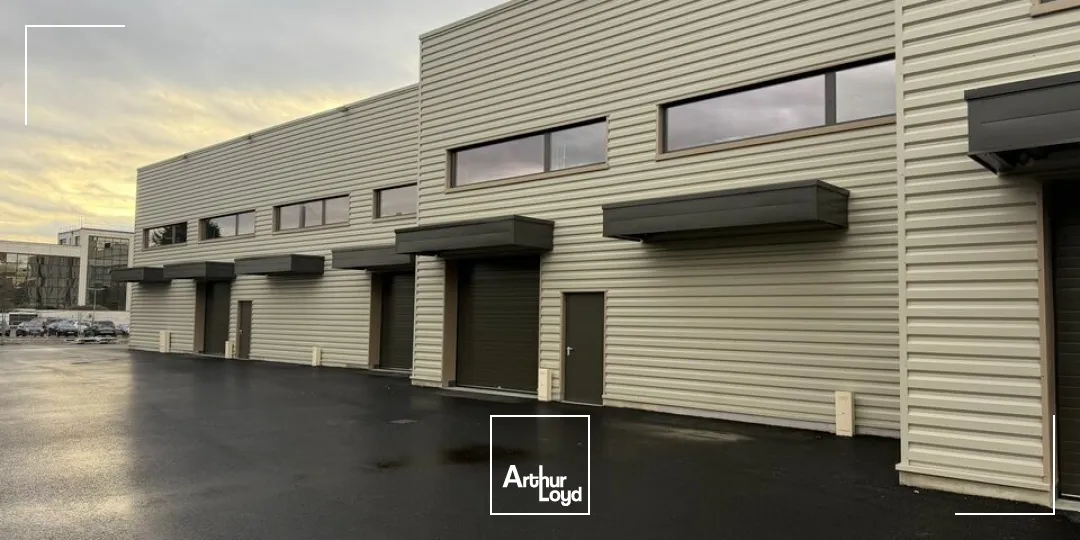 Locaux d'activité & Entrepôts - Location - VALENCE - 26000 - 89-89 - 7609309