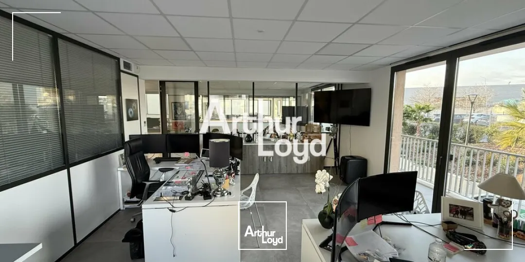 Bureaux - Location - FRÉJUS - 83600 - 152-152 - 7609370