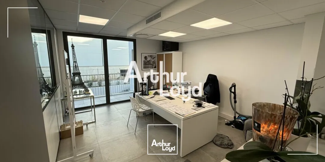 Bureaux - Location - FRÉJUS - 83600 - 152-152 - 7609374