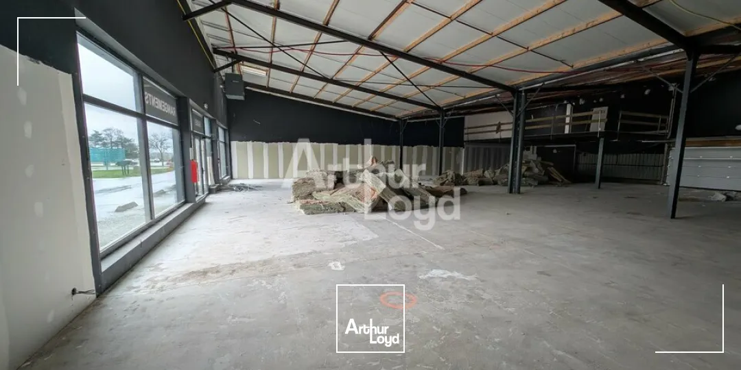 Locaux commerciaux - Location - LA CHAPELLE DES FOUGERETZ - 35520 - 510-510 - 7609405