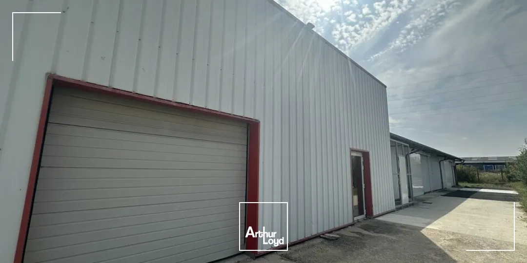 Locaux d'activité & Entrepôts - Location - SAINT DOULCHARD - 18230 - 255-255 - 7609521