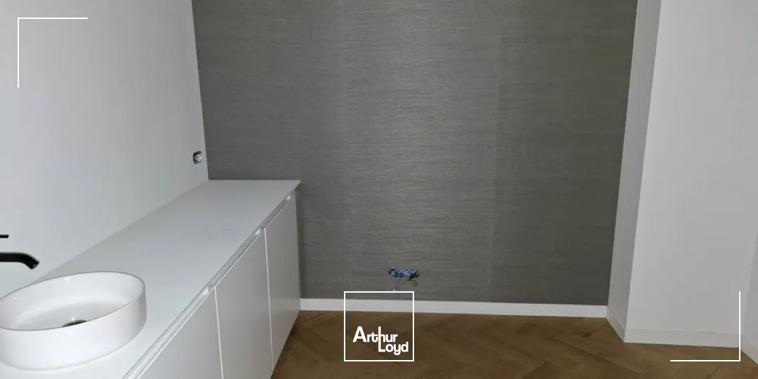 Locaux commerciaux - Location - CLERMONT FERRAND - 63000 - 168-168 - 7610197