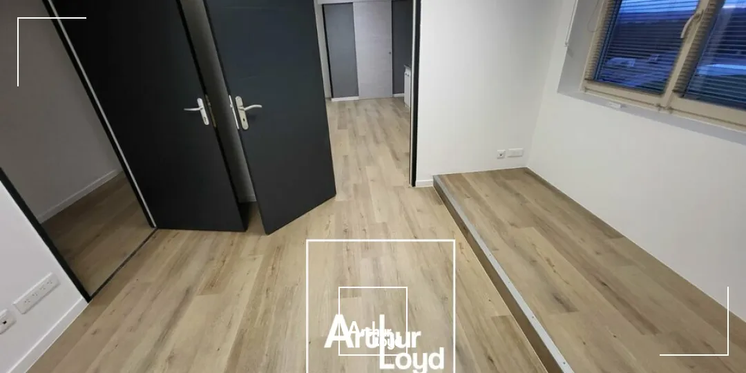 Locaux d'activité & Entrepôts - Location - USSAC - 19270 - 250-250 - 7610239