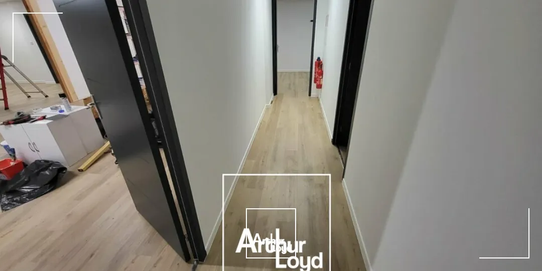 Locaux d'activité & Entrepôts - Location - USSAC - 19270 - 250-250 - 7610240