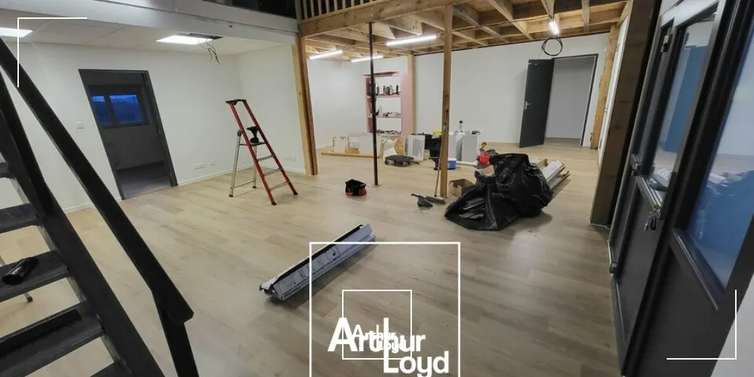 Locaux d'activité & Entrepôts - Location - USSAC - 19270 - 250-250 - 7610241