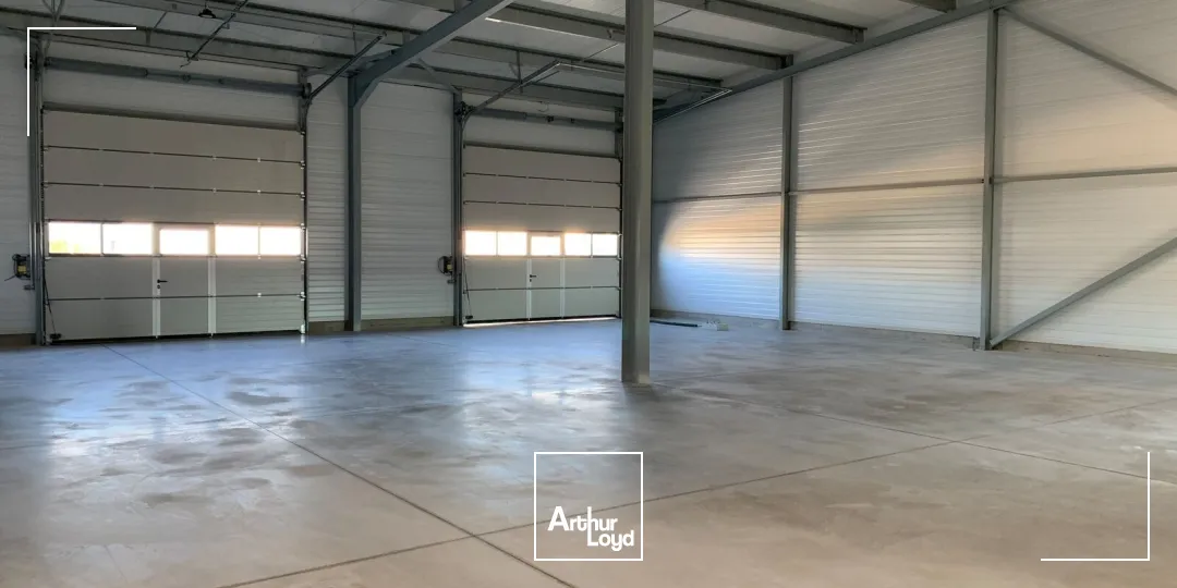 Locaux d'activité & Entrepôts - Location - ROUSSET - 13790 - 213-577 - 7610308