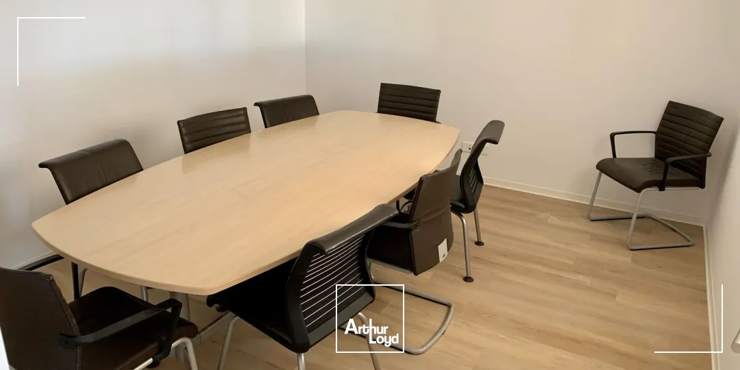 Locaux d'activité & Entrepôts - Location - ROUSSET - 13790 - 213-577 - 7610312