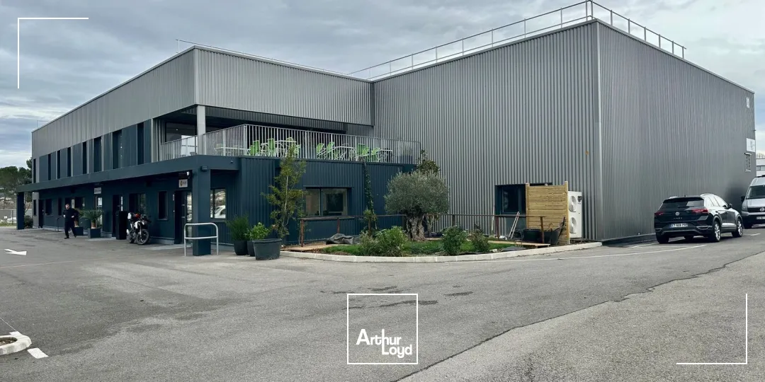 Locaux d'activité & Entrepôts - Location - ROUSSET - 13790 - 213-577 - 7610304