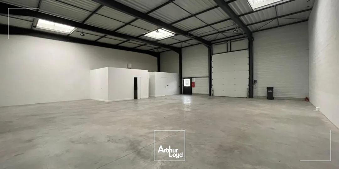 Locaux d'activité & Entrepôts - Location - PLESCOP - 56890 - 256-256 - 7610377