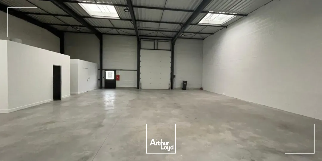 Locaux d'activité & Entrepôts - Location - PLESCOP - 56890 - 256-256 - 7610379