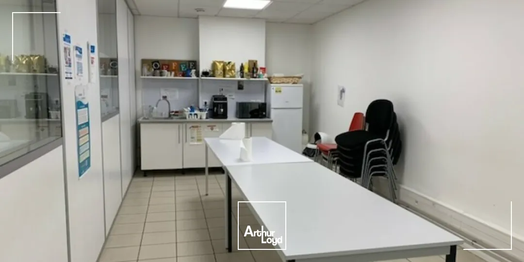 Bureaux - Location - ENTRAIGUES SUR LA SORGUE - 84320 - 280-451 - 7610945