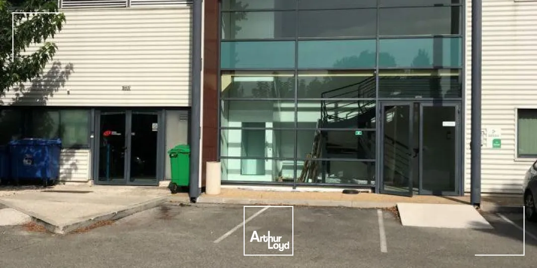 Bureaux - Location - ENTRAIGUES SUR LA SORGUE - 84320 - 464-464 - 7610949