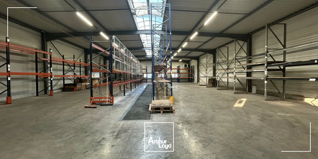 Locaux d'activité & Entrepôts - Vente - SAINT-AVOLD - 57500 - 850-850 - 7610973