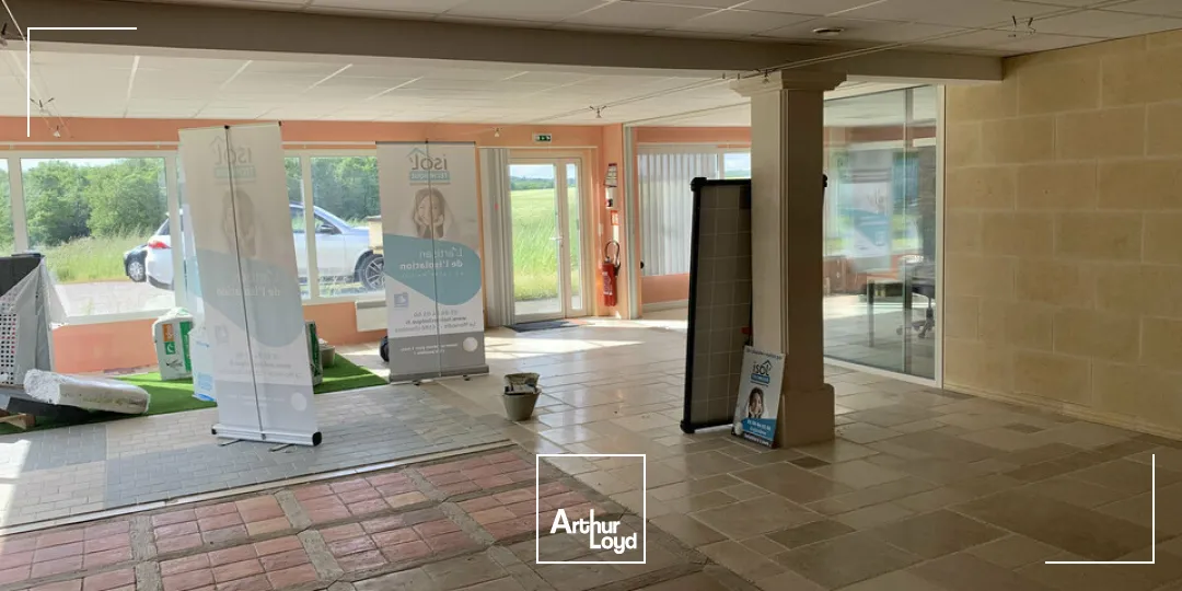 Locaux d'activité & Entrepôts - Vente - CHAZELLES - 16380 - 373-373 - 7611178