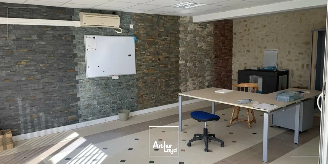 Locaux d'activité & Entrepôts - Vente - CHAZELLES - 16380 - 373-373 - 7611180