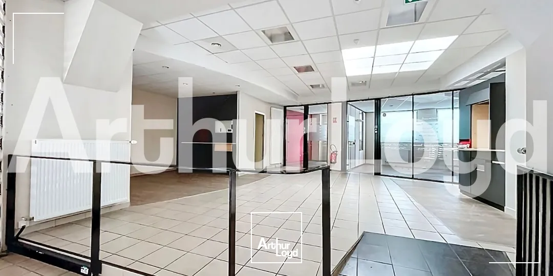 Locaux commerciaux - Location - CONDE SUR L'ESCAUT - 59163 - 215.22-215.22 - 7611530