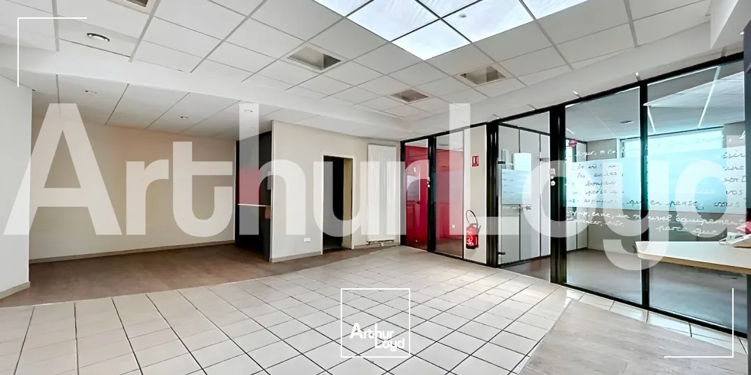 Locaux commerciaux - Location - CONDE SUR L'ESCAUT - 59163 - 215.22-215.22 - 7611531