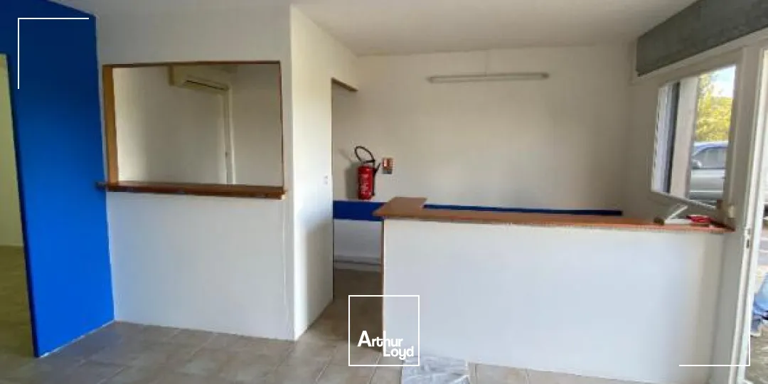 Locaux commerciaux - Location - Le Lamentin - 97232 - 60-60 - 7611907