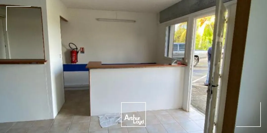 Locaux commerciaux - Location - Le Lamentin - 97232 - 60-60 - 7611904